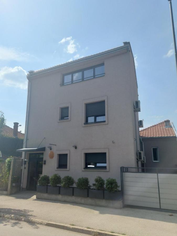 Nana / Sobe & Apartmani Valjevo Exterior foto
